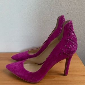 Jessica Simpson magenta suede pumps size 6.5